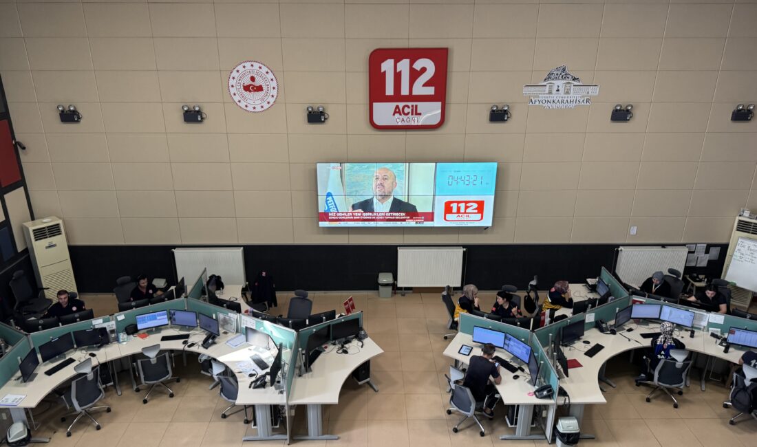 Afyonkarahisar’da oğlunun boğazına fındık kaçan anneyi telefonda yardım istediği 112