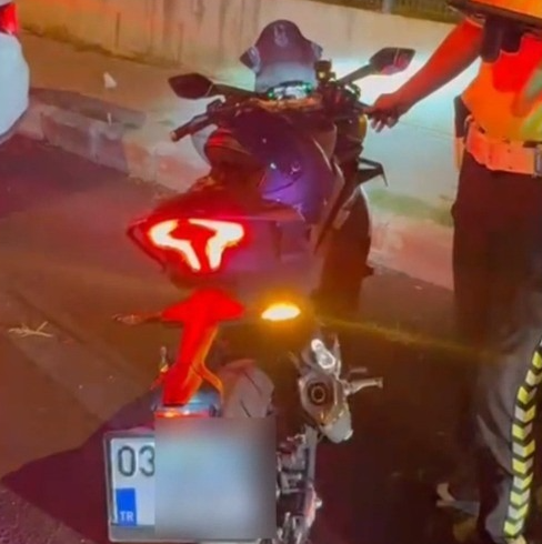 Afyonkarahisar İl Emniyet Müdürlüğü tarafından yapılan denetimlerde 116 motosiklet trafikten