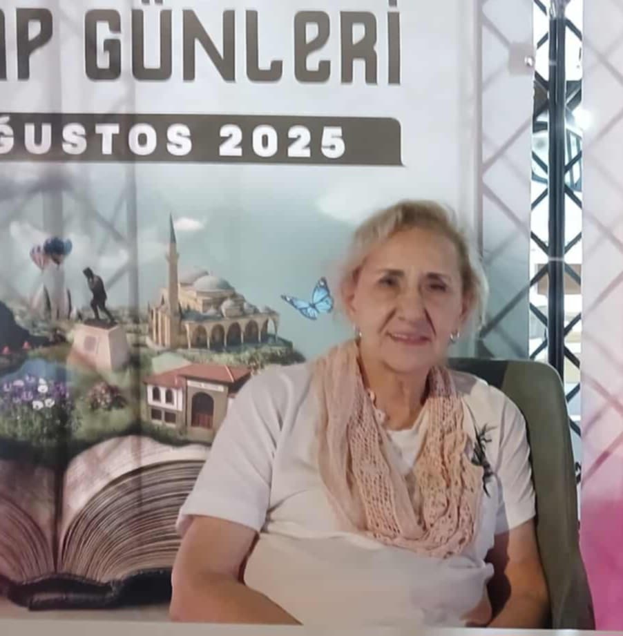 1-10 Ağustos tarihleri arasında Zafer Meydanı’nda düzenlenen Sahaf Şenliği-Kitap Günleri