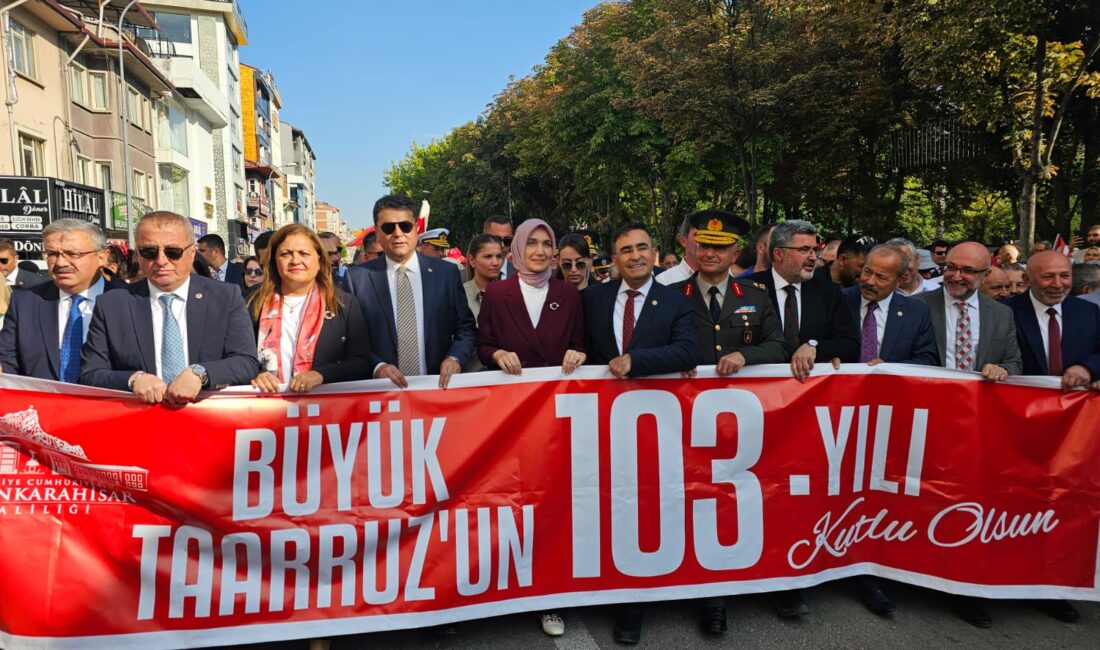 Halk Yürüyüşü ve Fotoğraf Sergisi Büyük Taarruz Zafer Haftası Afyonkarahisar