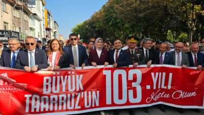 Halk Yürüyüşü ve Fotoğraf Sergisi Büyük Taarruz Zafer Haftası Afyonkarahisar
