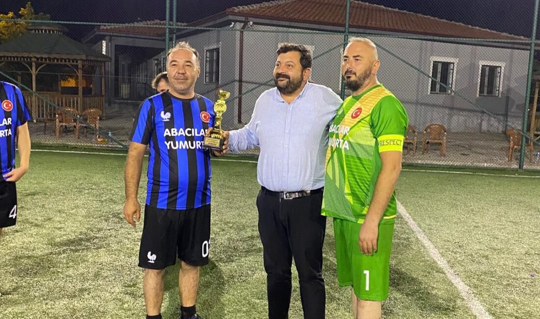 Afyonkarahisar’ın Başmakçı ilçesinde belediyenin destekleriyle düzenlenen futbol turnuvası, heyecan dolu