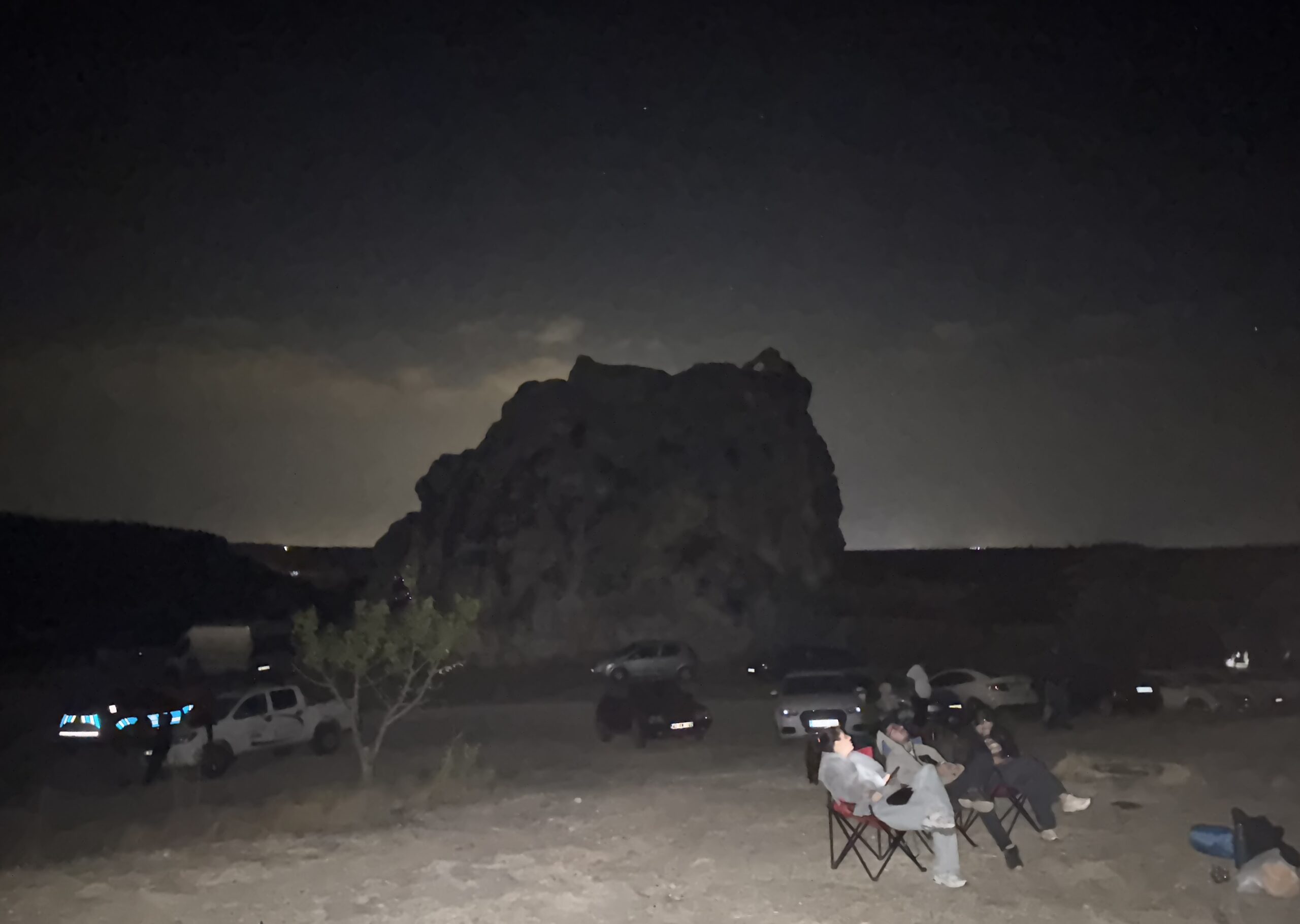 Afyonkarahisar’da gökyüzü meraklıları, iki gün boyunca “Perseid meteor yağmuru”nu Frigya’da