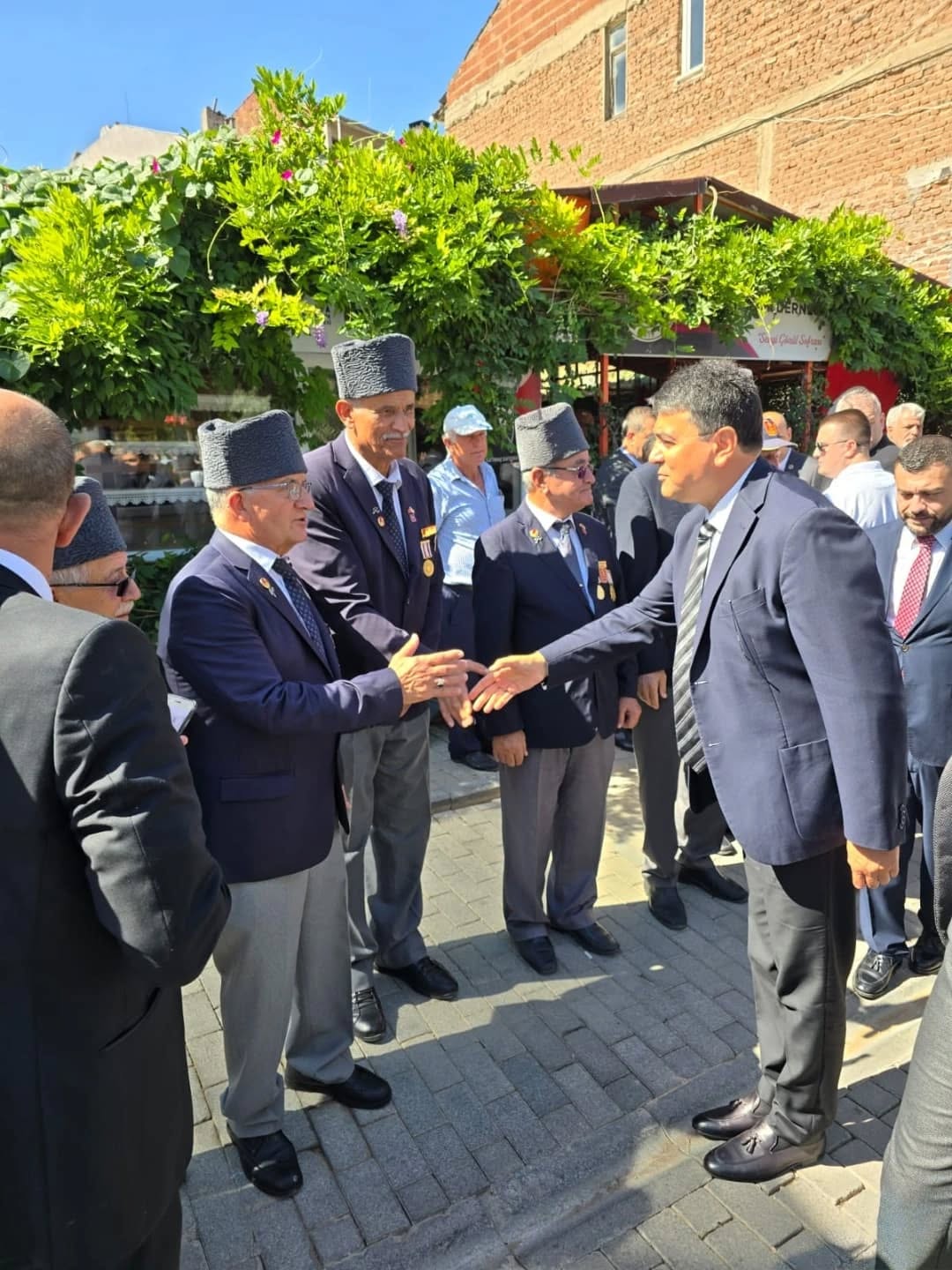 Demokrat Parti Genel Başkanı Gültekin Uysal, Türkiye Cumhuriyeti’nin 3. Cumhurbaşkanı