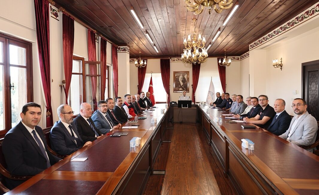 Afyonkarahisar’da göç yönetimi ve yabancı nüfusla ilgili çalışmaların değerlendirildiği İl