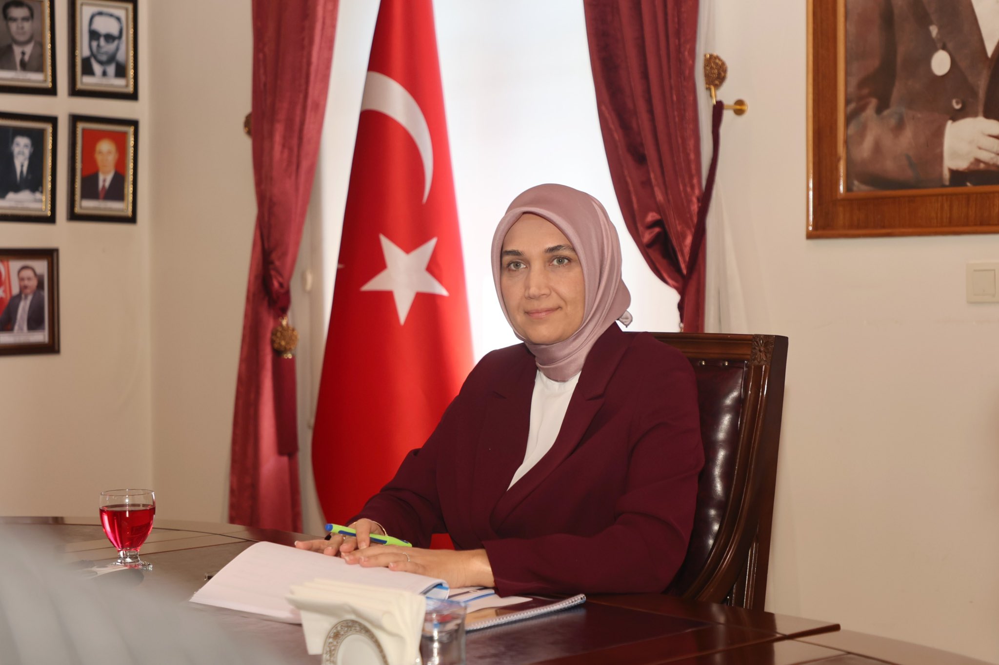 Afyonkarahisar Valisi Doç. Dr. Kübra Güran Yiğitbaşı başkanlığında değerlendirme toplantısı