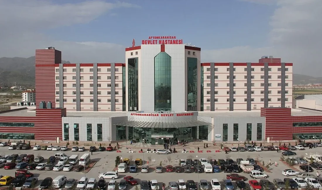Afyonkarahisar Devlet Hastanesi'nde görev yapan Cerrahi Onkoloji Uzmanı Op. Dr.