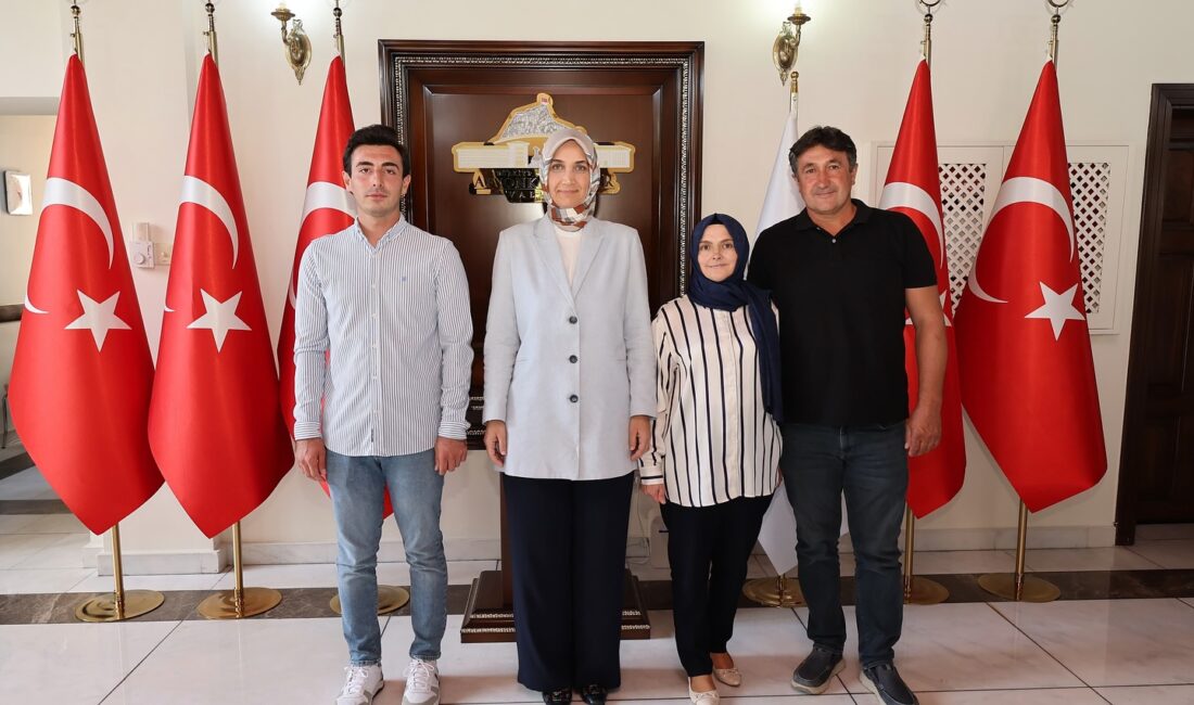 
Afyonkarahisar Valisi Doç. Dr. Kübra Güran Yiğitbaşı, yine nezaketi, vizyonu