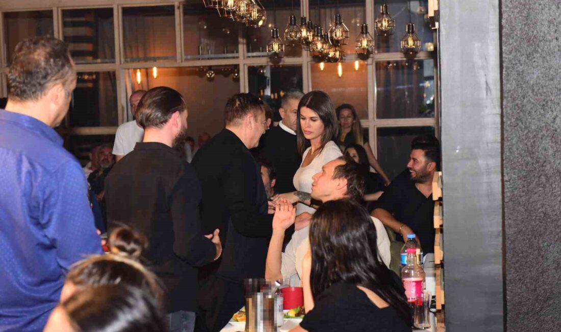 Mehmet Ali Erbil, altıncı kez dünyaevine girdi. Ünlü şovmen, bir