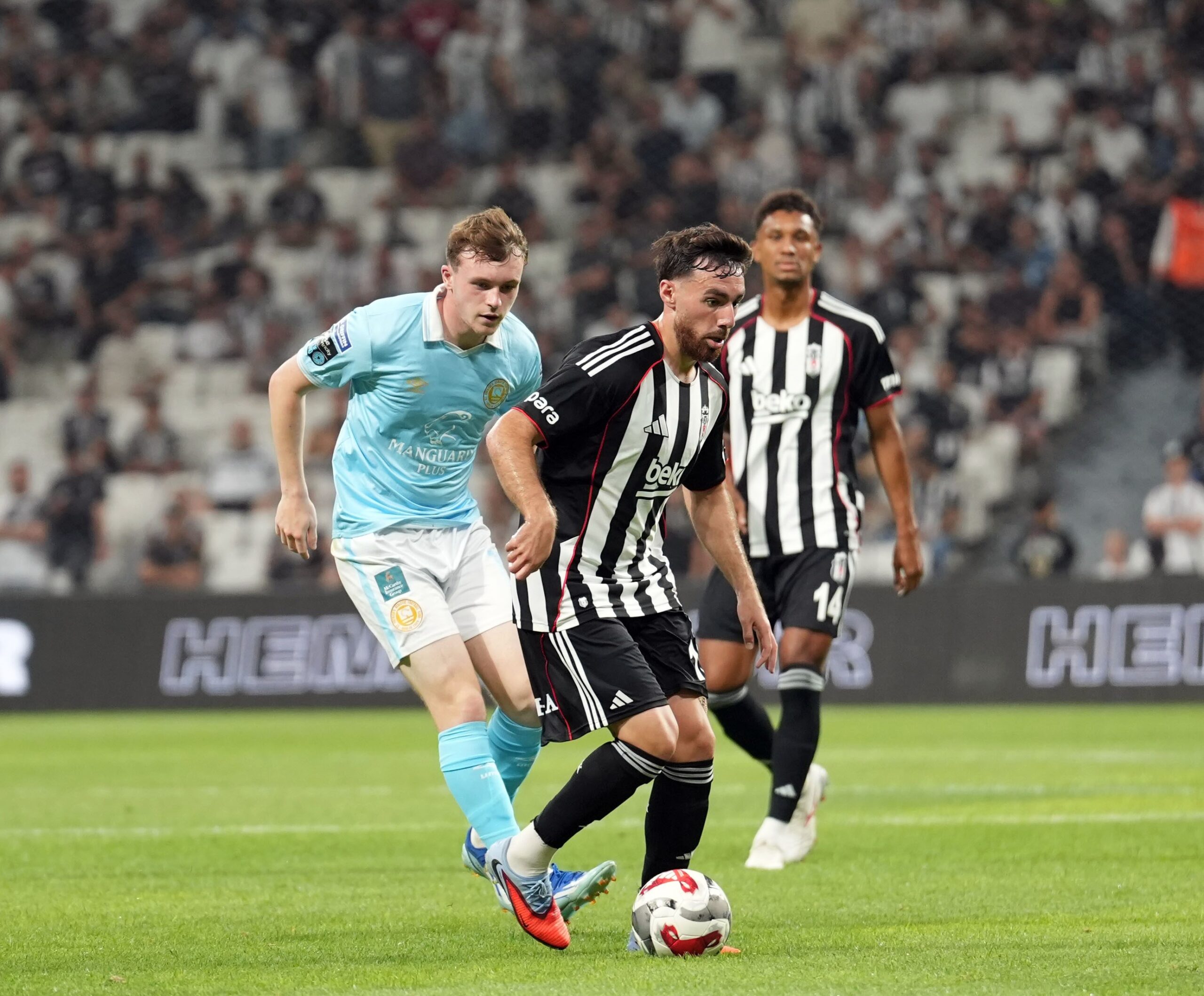 UEFA Konferans Ligi 3. eleme turu rövanşında Beşiktaş, konuk ettiği