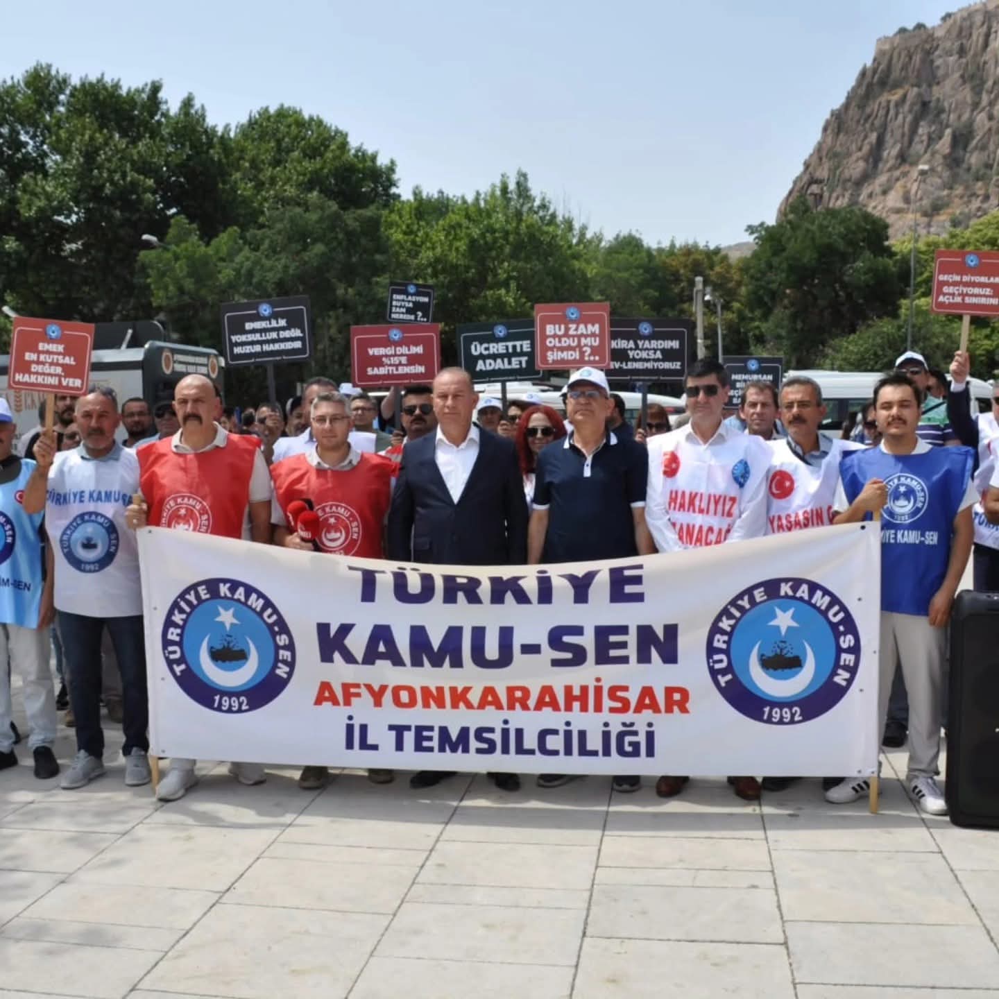 Kamu-Sen Afyonkarahisar İl Temsilcisi Mehmet Ali Öztürk, memur ve emeklilerin