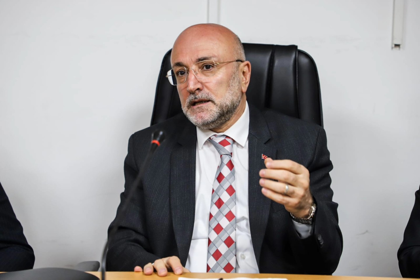 AK Parti Afyonkarahisar İl Başkanı Av. Turgay Şahin, Afyonkarahisar’ın düşman