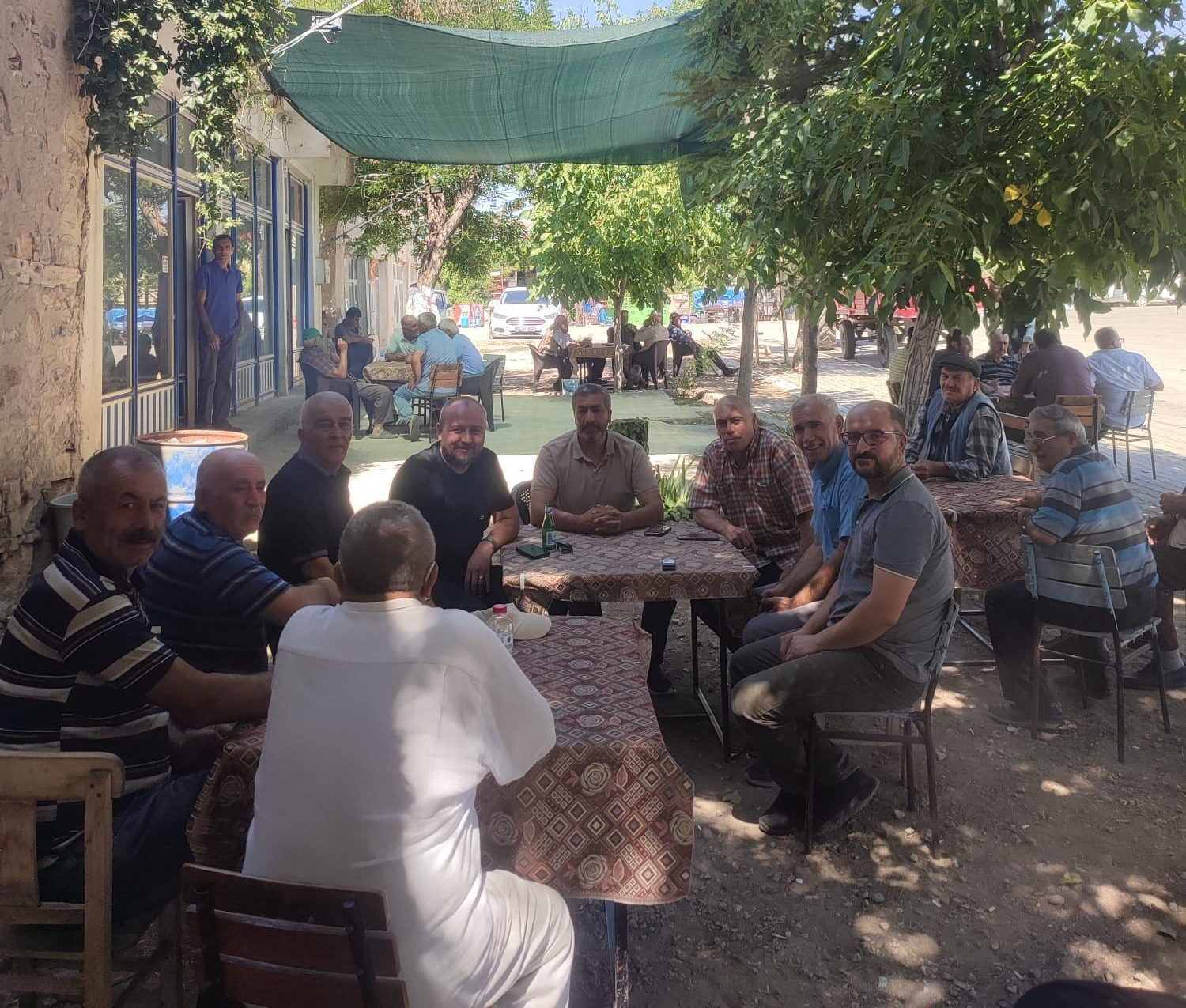 Sultandağı Belediye Başkanı Mehmet Aldırmaz, Karapınar–Karakışla yolundaki çalışmaları yerinde inceleyerek