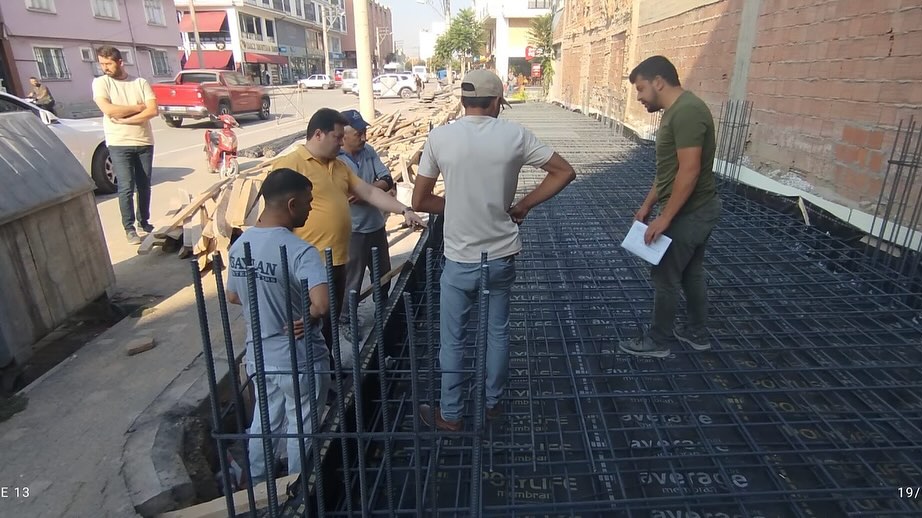 Bolvadin’de uzun süredir planlanan Sanatkarlar Çarşısı Projesi için ilk adım