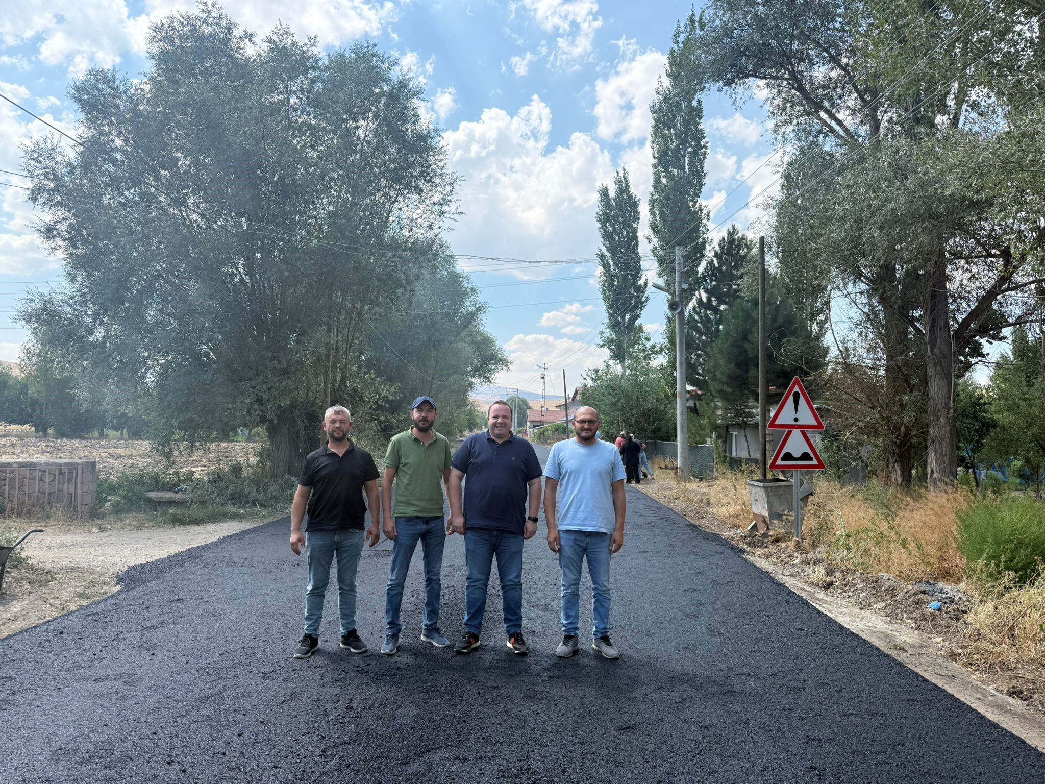 Afyonkarahisar’ın Şuhut ilçesinde bulunan Ortapınar Mahallesi’nde başlatılan asfalt çalışmalarında sona