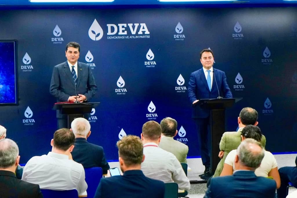 Demokrat Parti Genel Başkanı Gültekin Uysal, DEVA Partisi Genel Başkanı