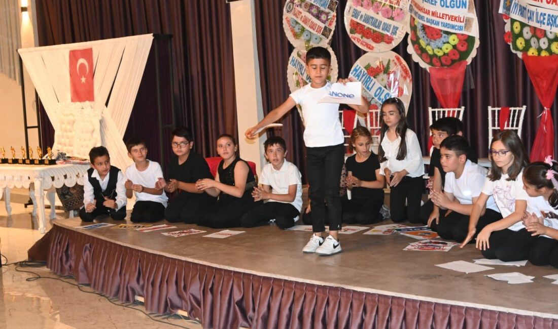 Çay Belediyesi tarafından düzenlenen Ortaokul Yaz Okulu, dopdolu geçen bir