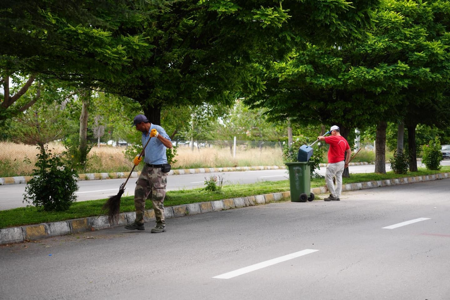 Bolvadin Belediyesi Fen İşleri Müdürlüğü Park Bahçe Ekipleri, Horan Parkı’nda