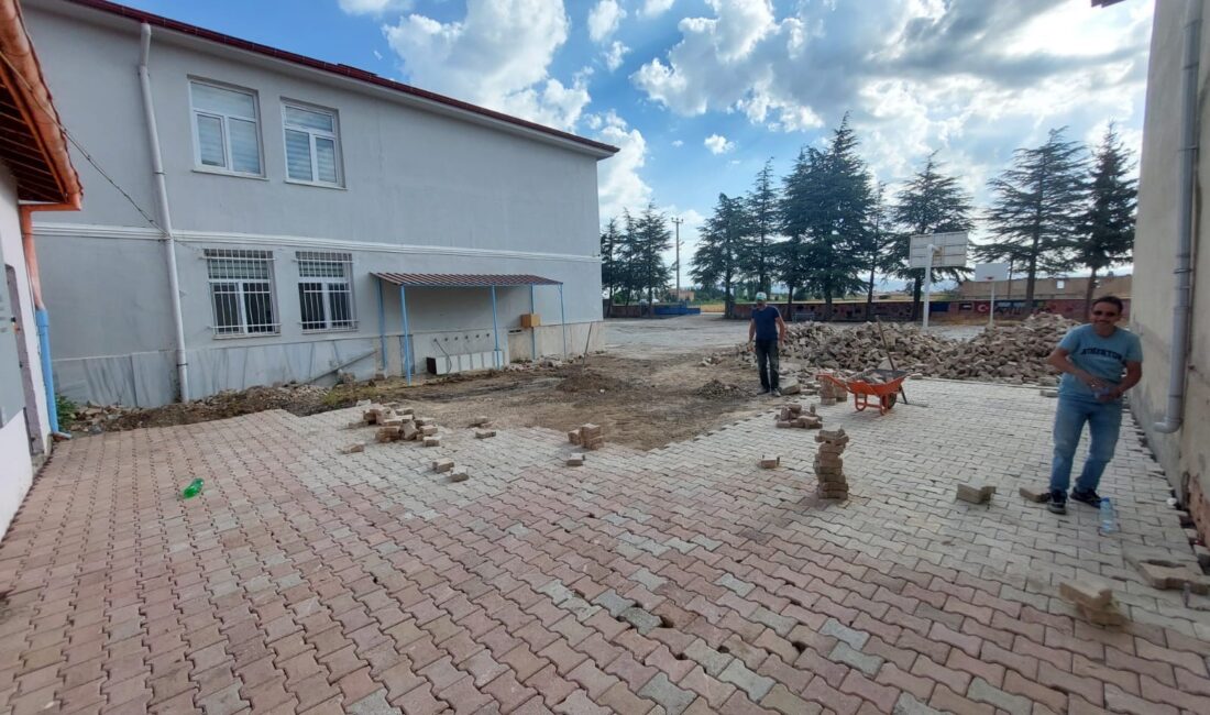 Afyonkarahisar’ın Şuhut ilçesinde 2025-2026 eğitim öğretim yılının başlamasına sayılı günler