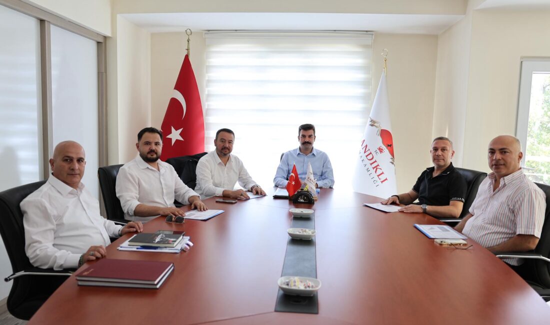 Sandıklı Organize Sanayi Bölgesi Yönetim Kurulu toplantısı, Kaymakam Selçuk Yosunkaya