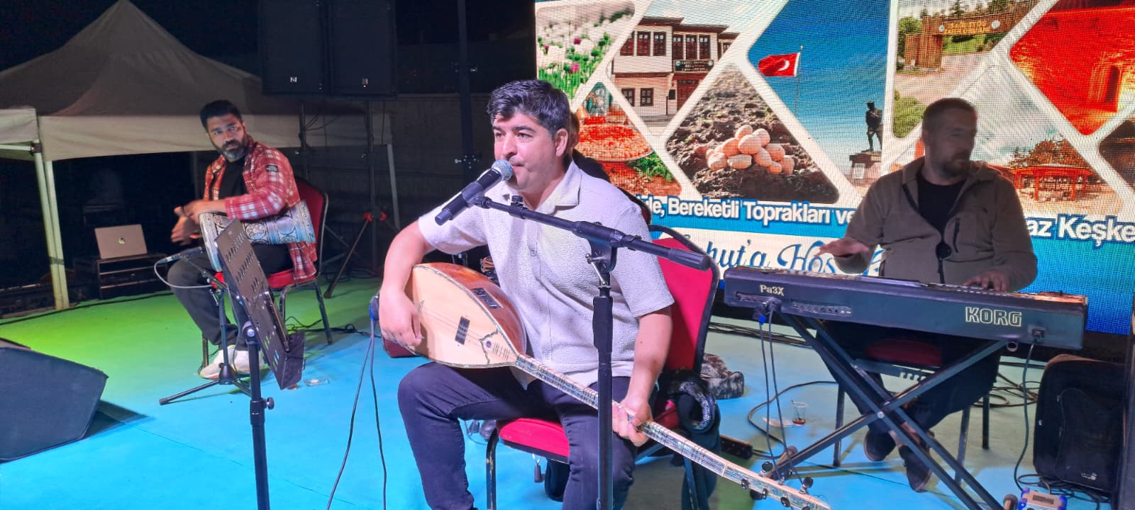 21. Şuhut Belediyesi Kültür ve Sanat Etkinlikleri’nin son gününde sanatçı