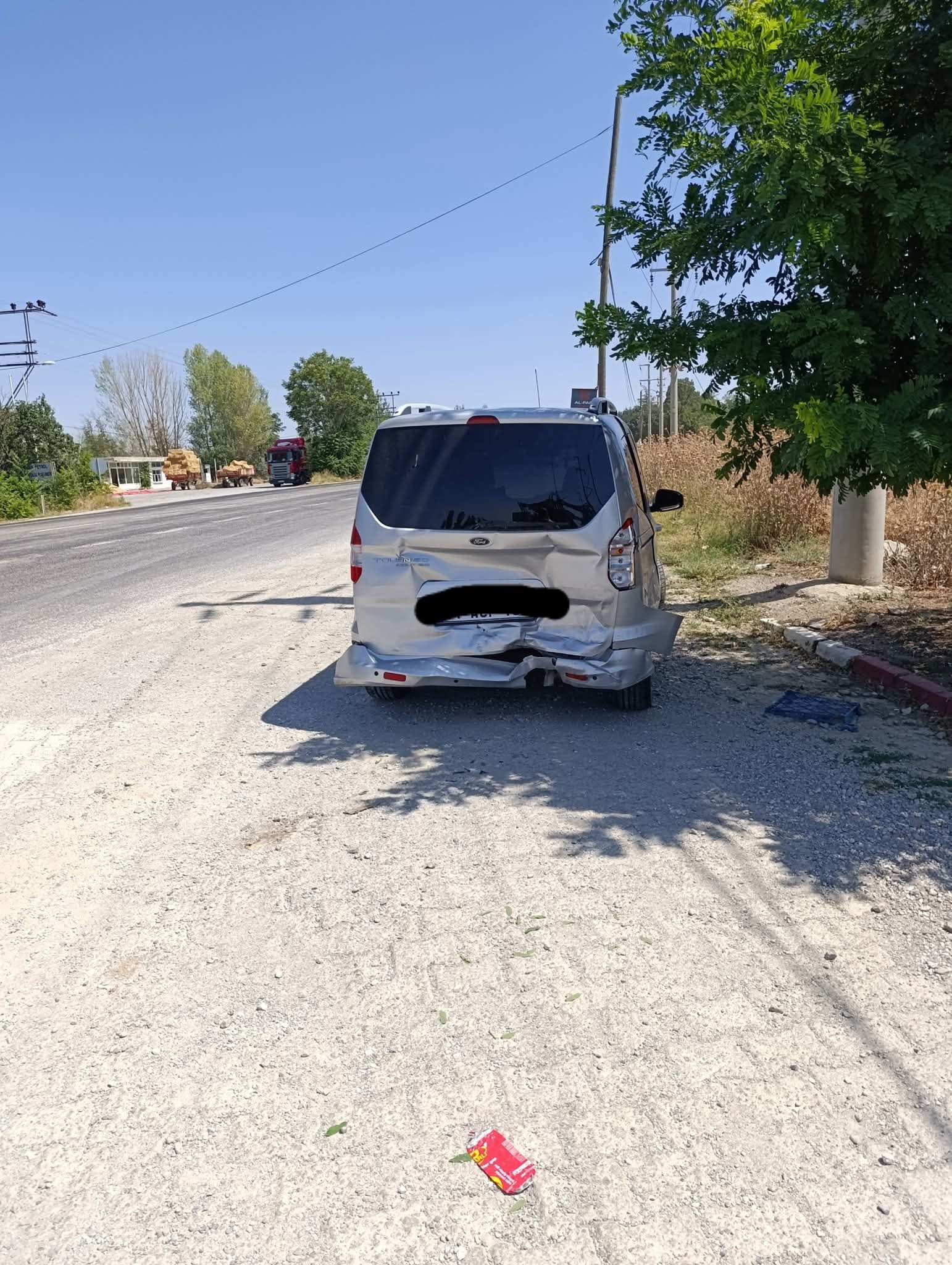 Afyonkarahisar’ın Çay ilçesi çıkışında, Dinar-Denizli karayolu üzerindeki Karacaören Kasabası sınırları