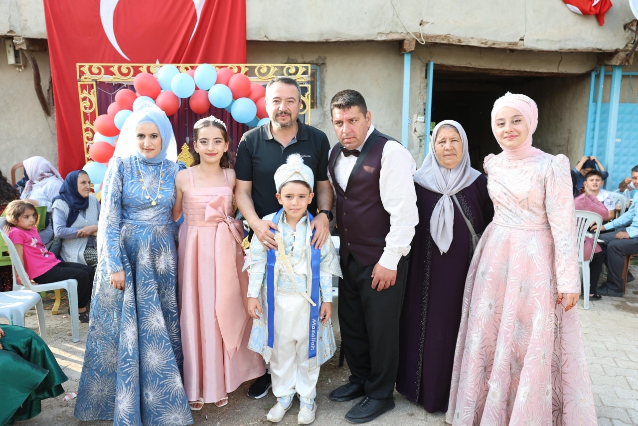 Sandıklı Belediye Başkanı Adnan Öztaş, hafta sonu boyunca ilçedeki vatandaşların
