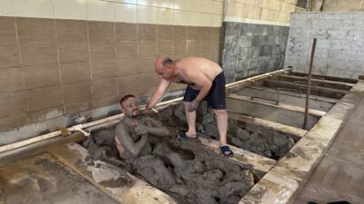 M.Ö. 2000 yıllık tarihiyle şifanın merkezi olarak bilinen Sandıklı Hüdai