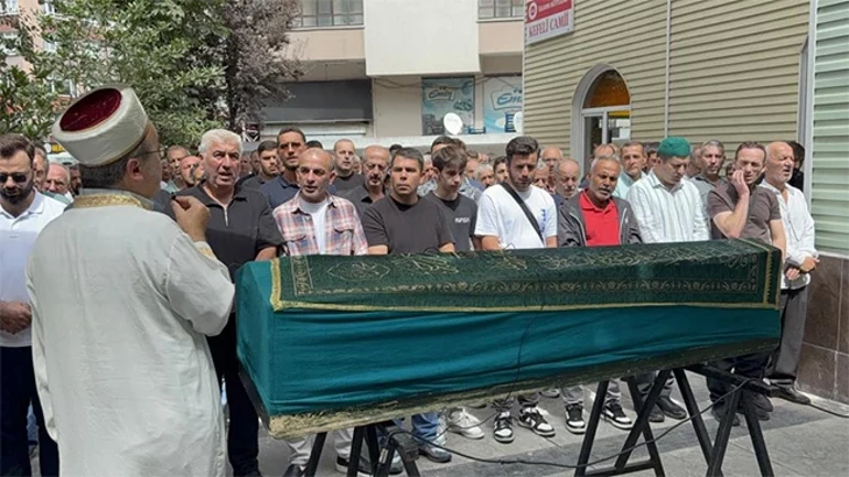   Samsun’da yol kenarında bekleyen iki kişinin hayatını kaybettiği trafik
