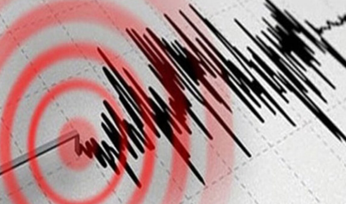 Balıkesir’in Sındırgı ilçesinde depremler neredeyse her dakika devam ederken, bölge