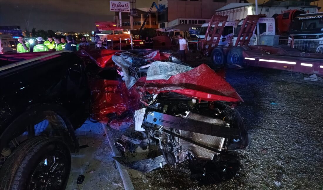 Bursa'da meydana gelen elim trafik kazasında aynı aileden iki kız
