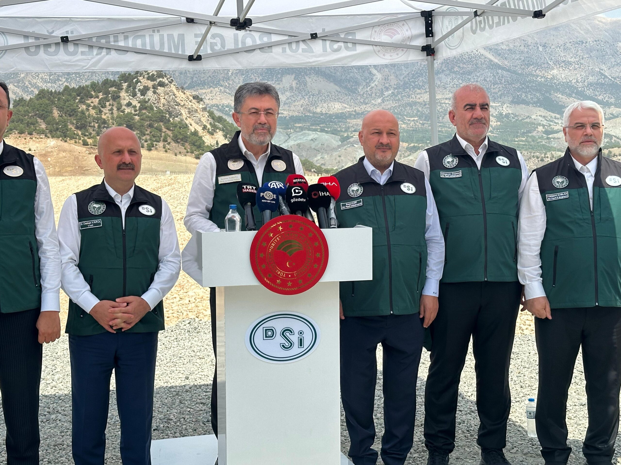 Tarım ve Orman Bakanı İbrahim Yumaklı, Adıyaman'daki Çetintepe Barajı'nda gerçekleştirdiği