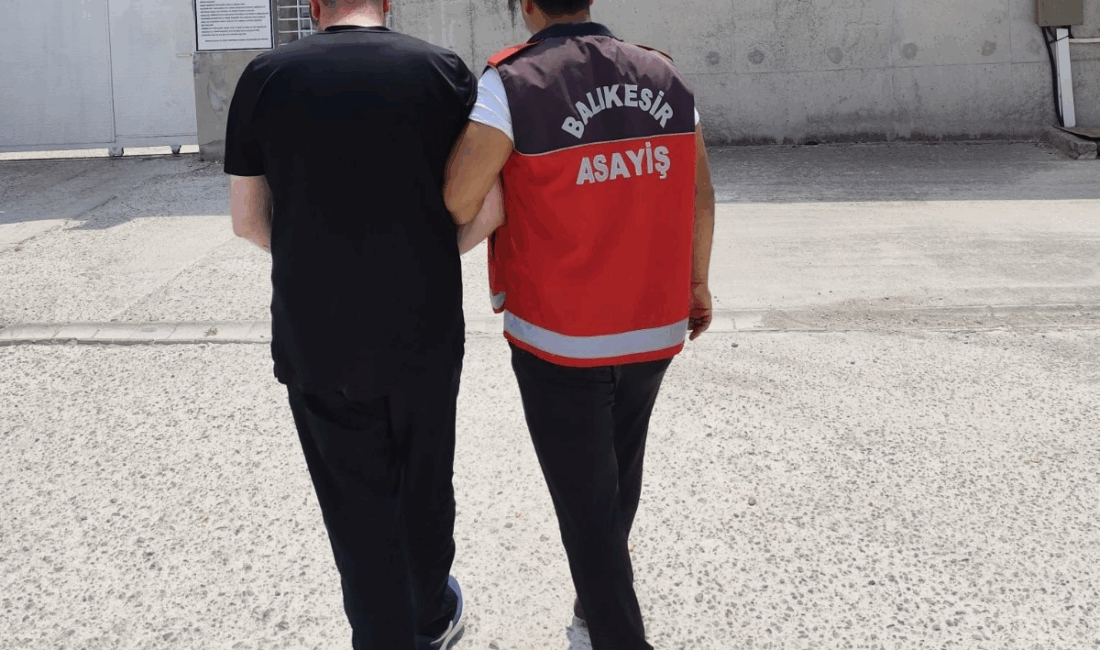Balıkesir'in Savaştepe ilçesinde, 'yol kesme ve silahlı yağma' suçlarından hakkında