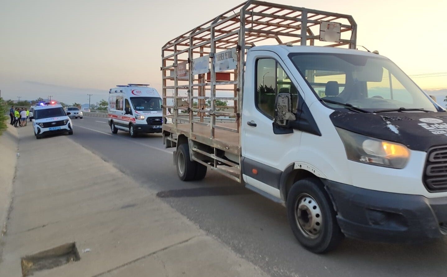 Edirne'nin Keşan ilçesinde, yol kenarında spor yapan bir kişiye seyir