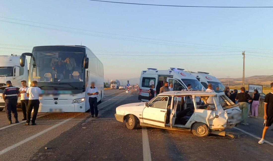 Adıyaman'ın Gölbaşı ilçesinde meydana gelen trafik kazasında bir otobüs ile
