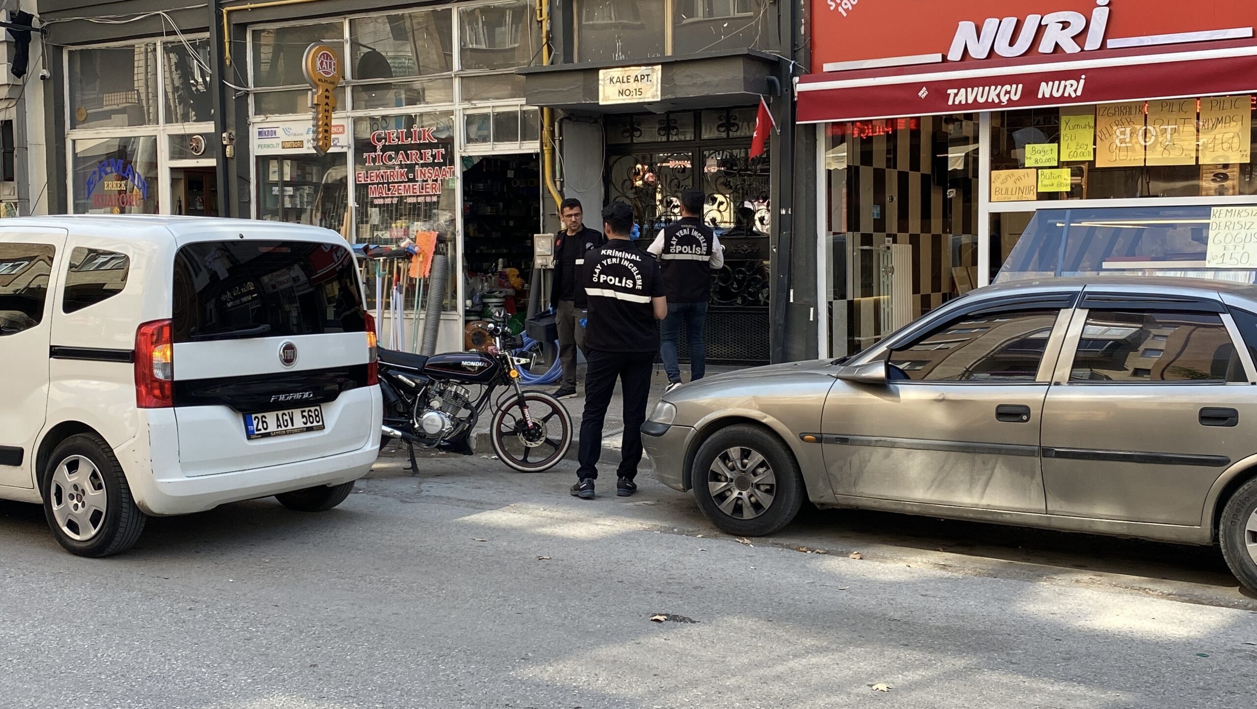 Eskişehir’in Gökmeydan Mahallesi’nde bir apartman dairesinde yalnız yaşayan bir erkek,