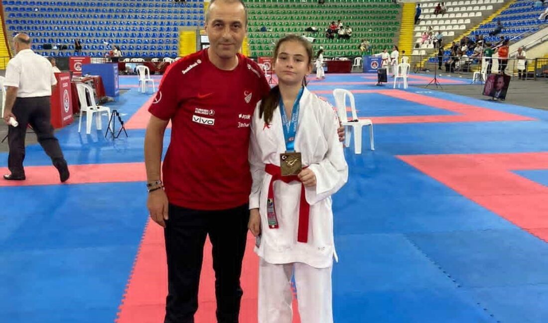 Rize’de düzenlenen ‘Uluslararası Karadeniz Hazar Ülkeleri Karate Şampiyonası’nda Bilecik’i temsil