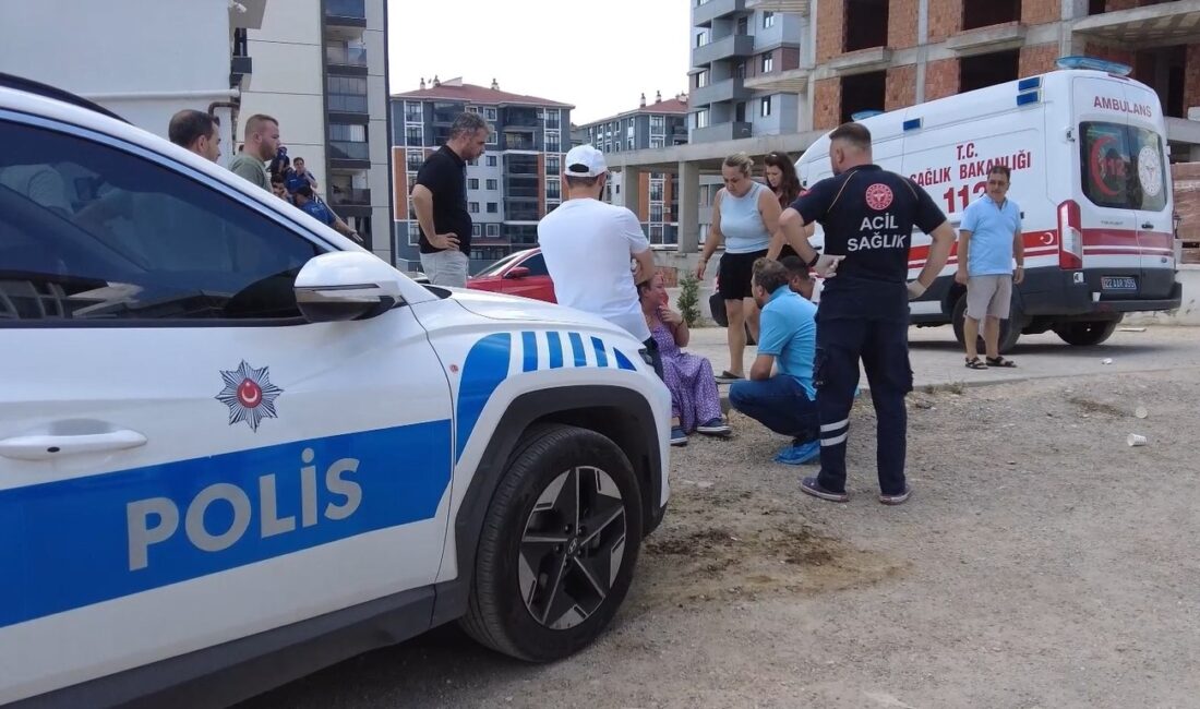 Dehşet evinde yeni ayrıntılar ortaya çıktı Edirne'de 11 yaşındaki çocuğu ile eşini öldüren şüphelinin, telefonla arayanlara
