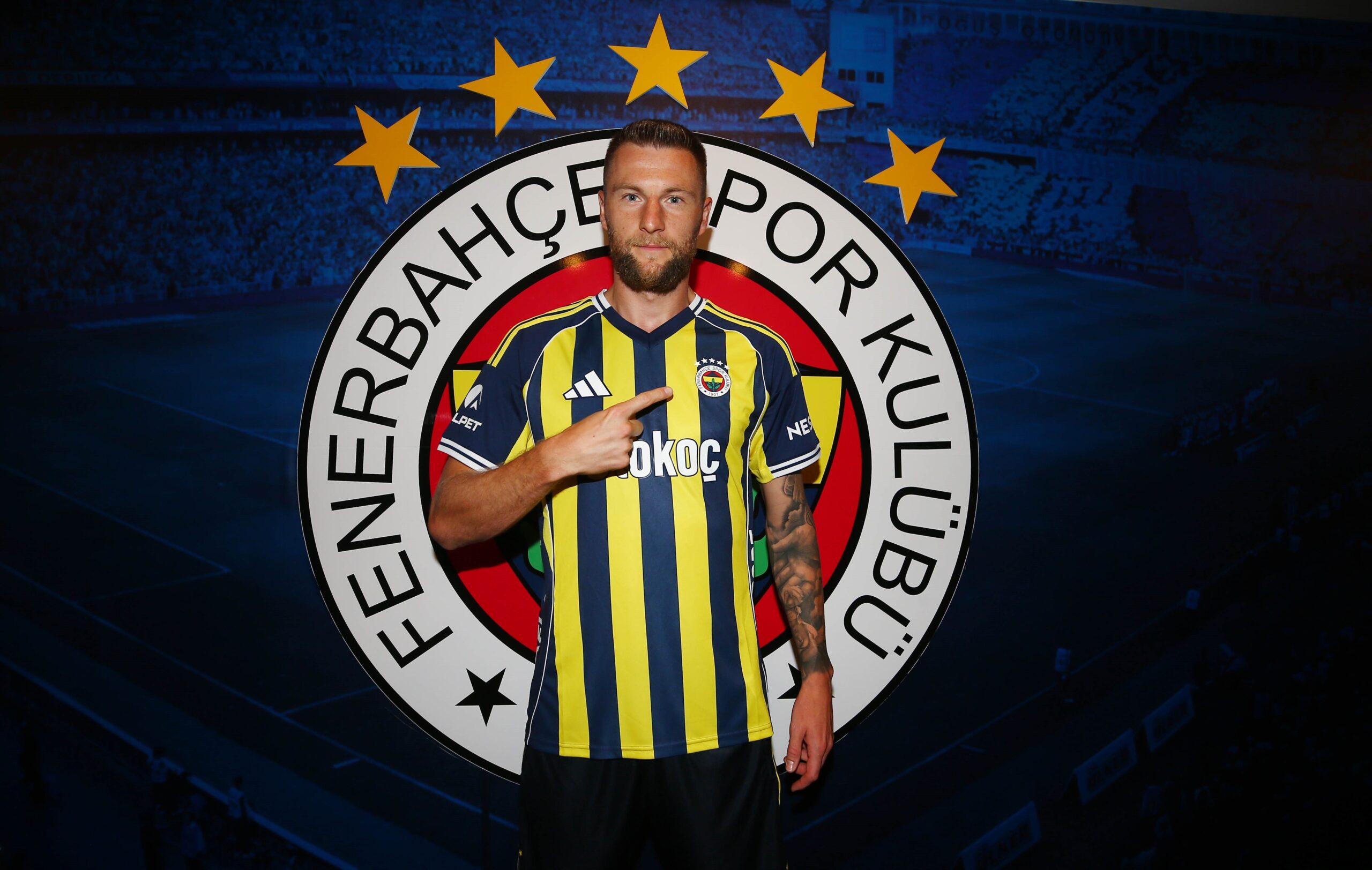 Geçtiğimiz sezonun ikinci yarısını kiralık olarak geçirdiği Fenerbahçe'ye kalıcı transferi