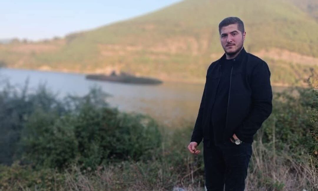 Samsun’un Bafra ilçesinde kuzenler arasında çıkan tartışma, silahlı saldırıya dönüştü.