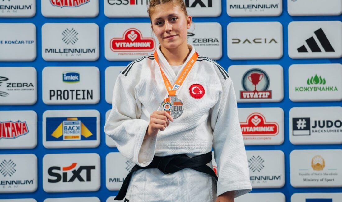 Manisalı milli sporcu Sura Nil Karasu, Makedonya’nın başkenti Üsküp’te gerçekleştirilen