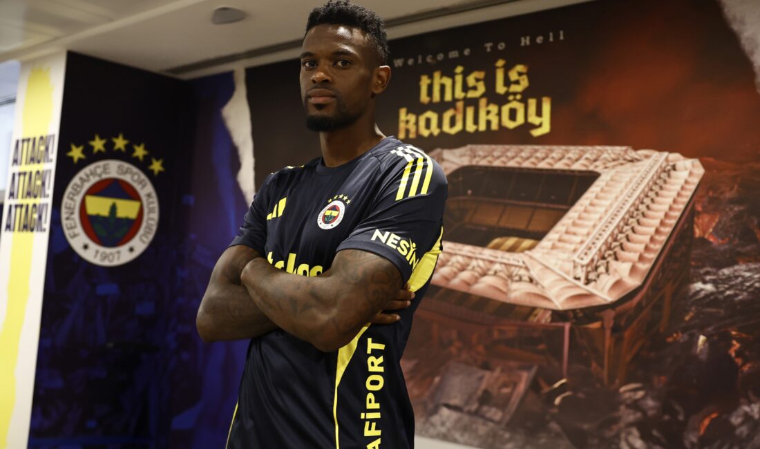 İstanbul'da Fenerbahçe'nin Portekizli yıldızı Nelson Semedo, UEFA Şampiyonlar Ligi 3.