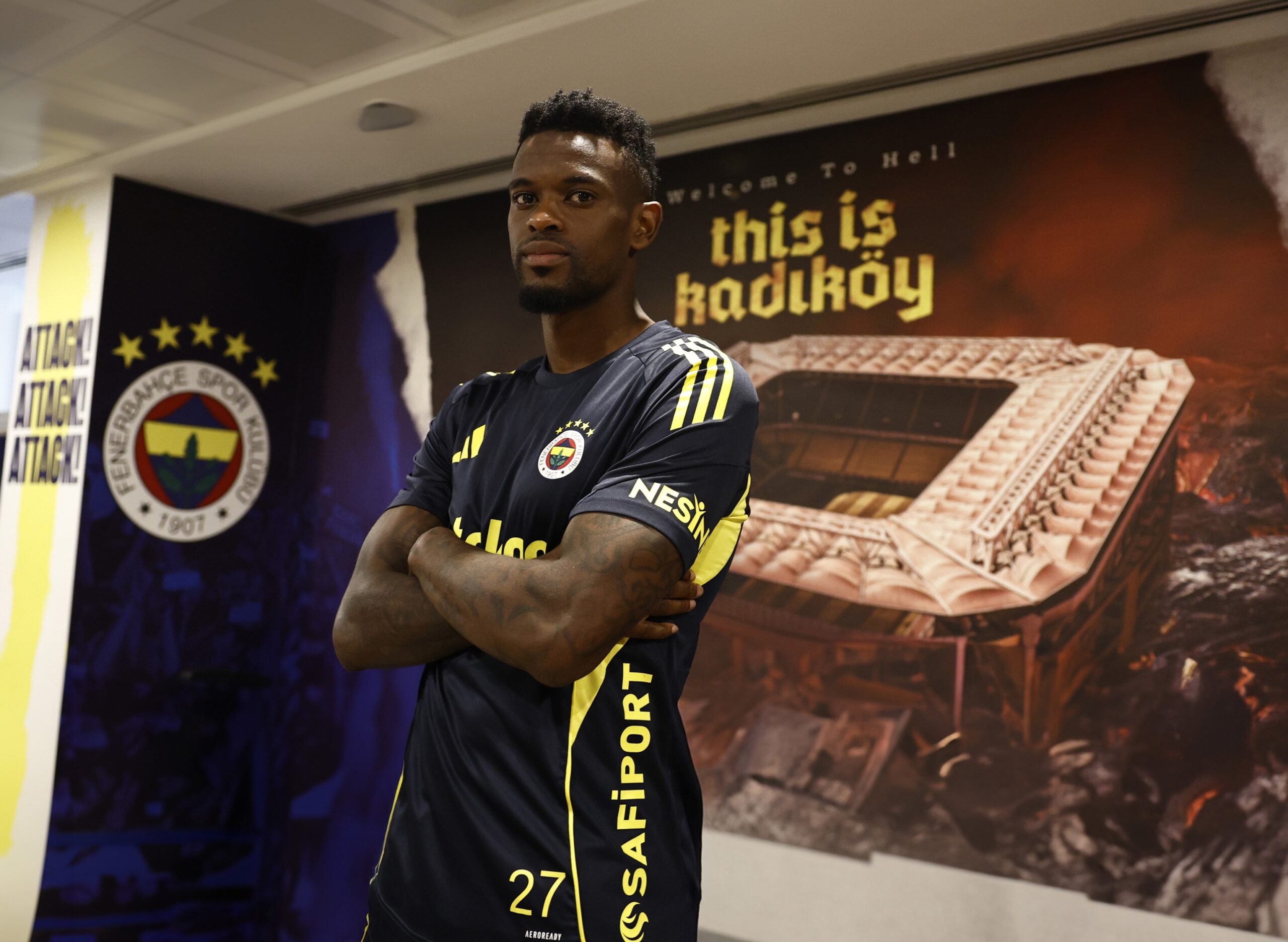 İstanbul'da Fenerbahçe'nin Portekizli yıldızı Nelson Semedo, UEFA Şampiyonlar Ligi 3.