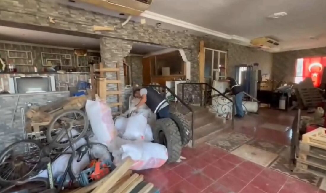 Edirne'deki Kapıkule Sınır Kapısı'nda gerçekleştirilen başarılı bir operasyonla, boya kutularına