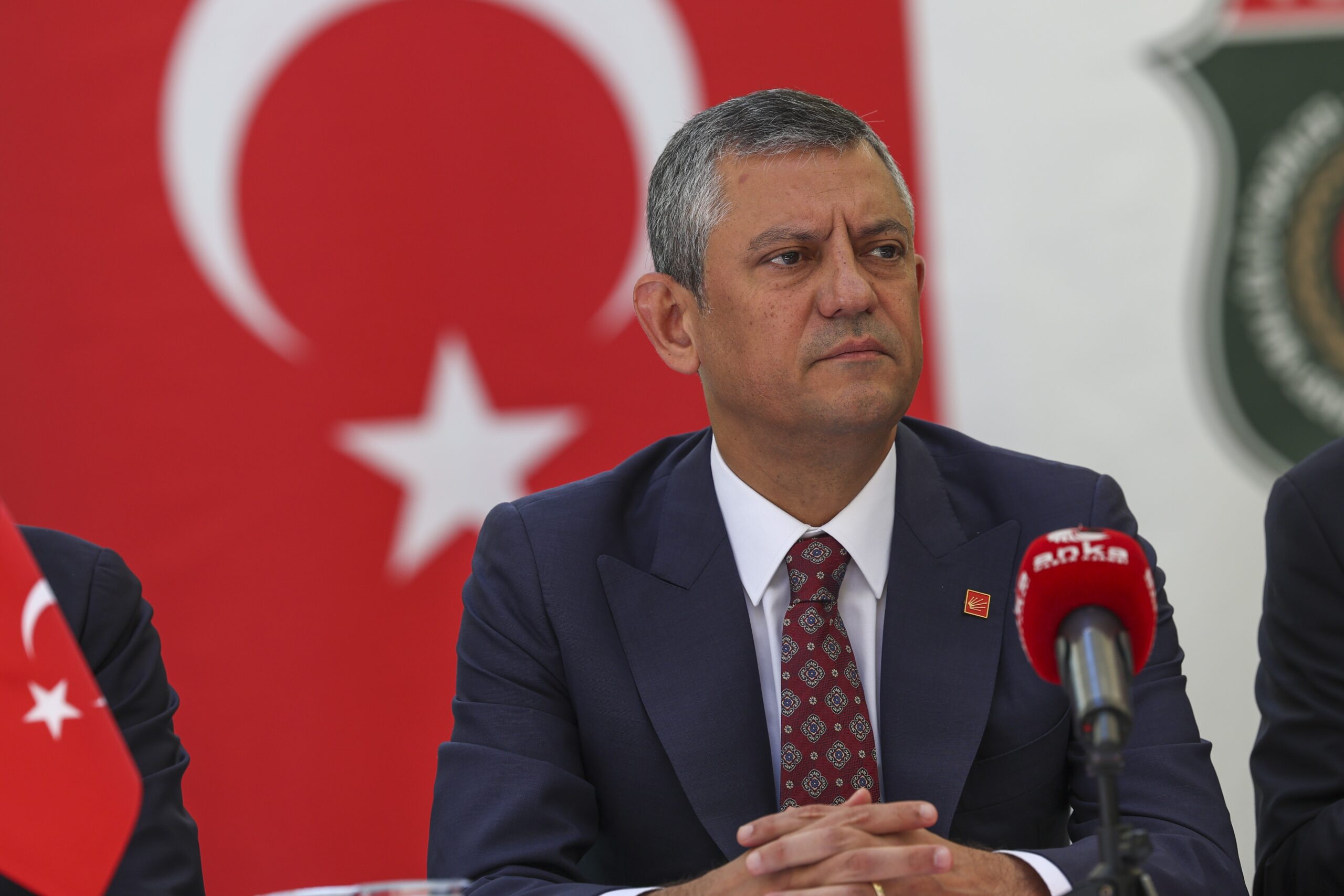 Ankara'da şehit aileleri ve gazilerle bir araya gelen Cumhuriyet Halk