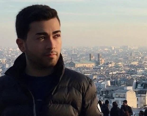 Ankara'da, kariyerinde önemli bir adım atmak üzere bir iş görüşmesine