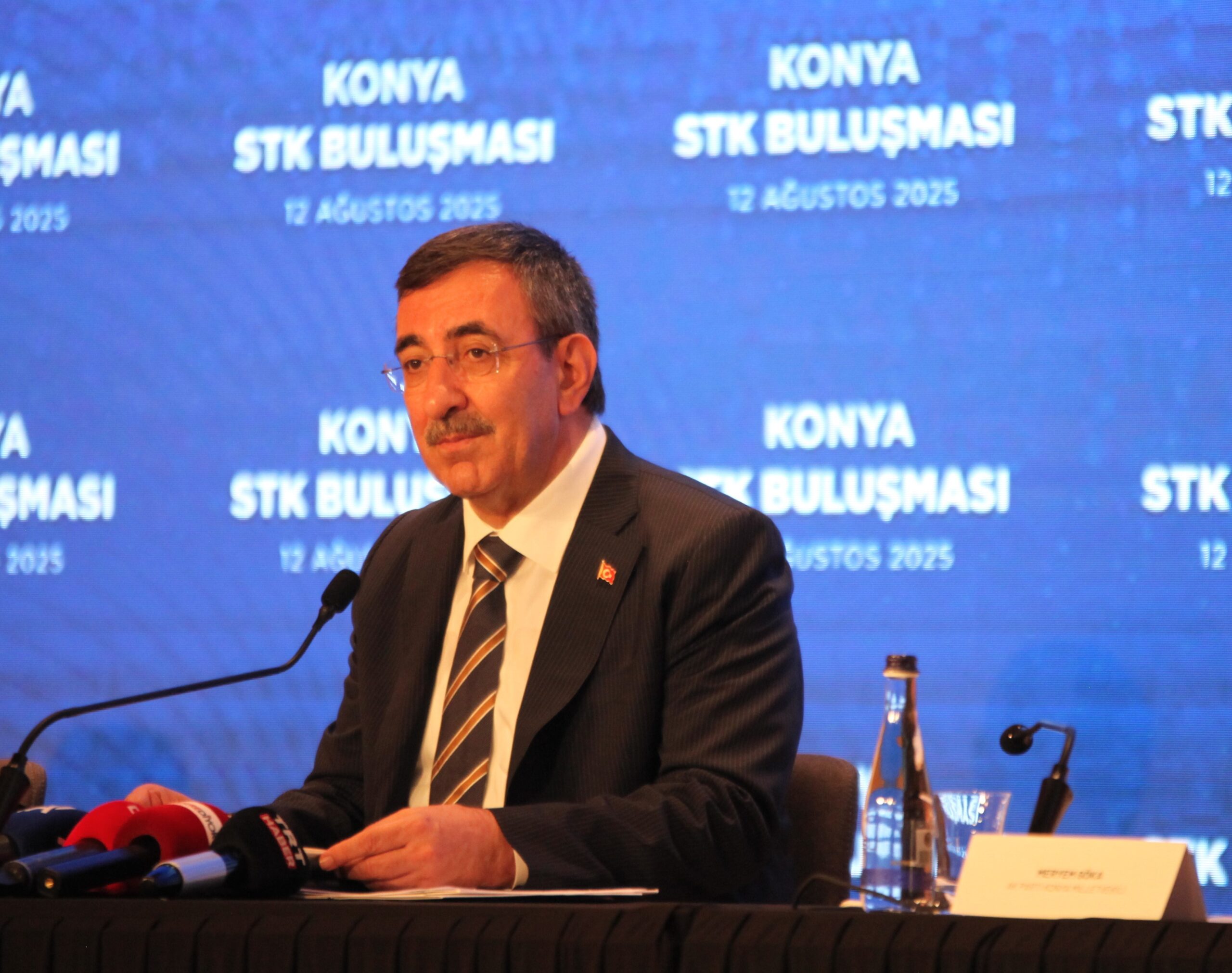 Cumhurbaşkanı Yardımcısı Cevdet Yılmaz, Konya'da katıldığı bir programda yaptığı konuşmada,