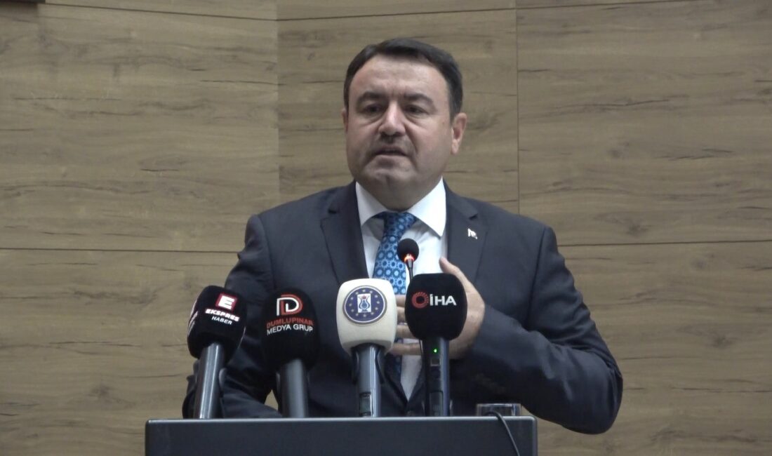 Kütahya Valisi Musa Işın, kentteki deprem riskine dikkat çekerek, özellikle