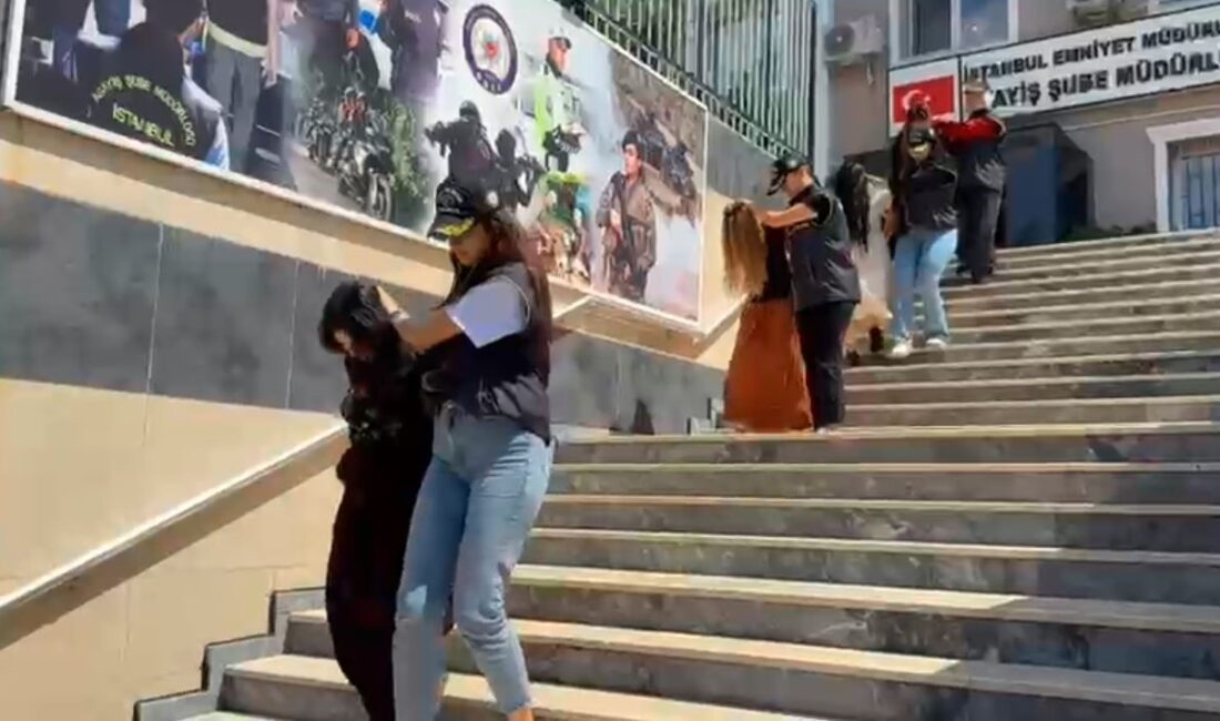 İstanbul'un Beyoğlu, Beşiktaş, Şişli ve Kadıköy ilçelerinde çok sayıda evden