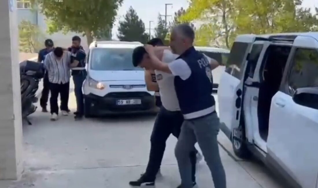 Tekirdağ'ın Muratlı ilçesinde, kendilerini polis ve savcı gibi kamu görevlileri